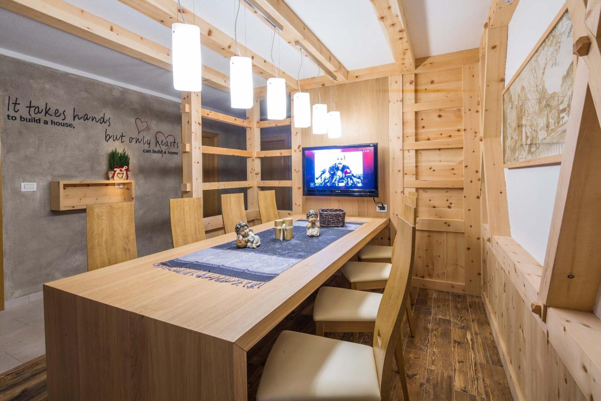Alpin Apartments Colfosco Phòng bức ảnh