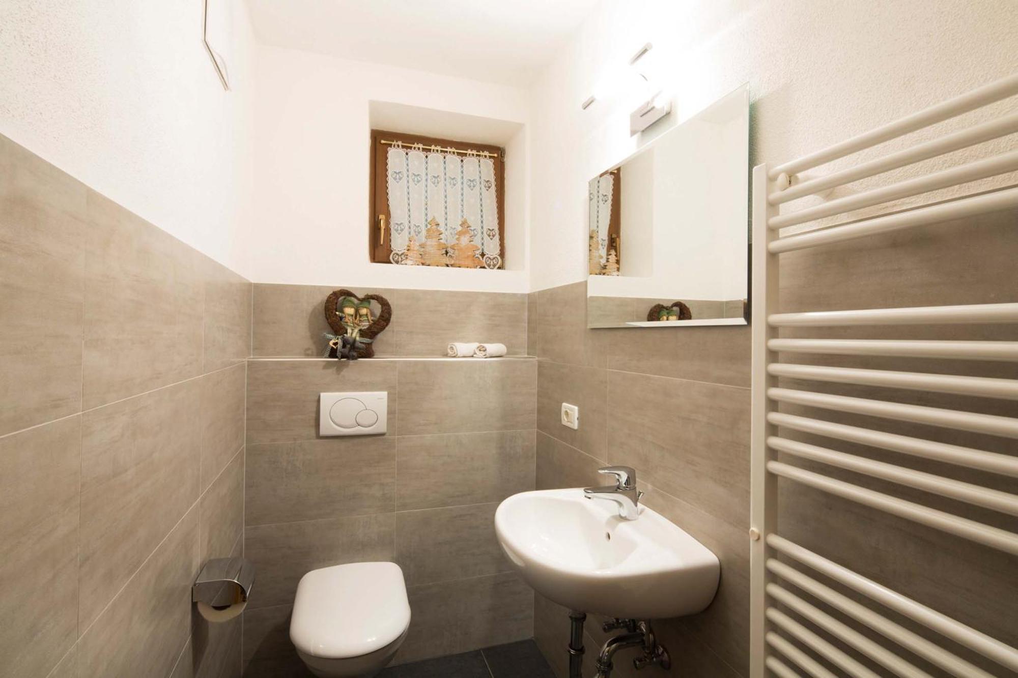 Alpin Apartments Colfosco Phòng bức ảnh