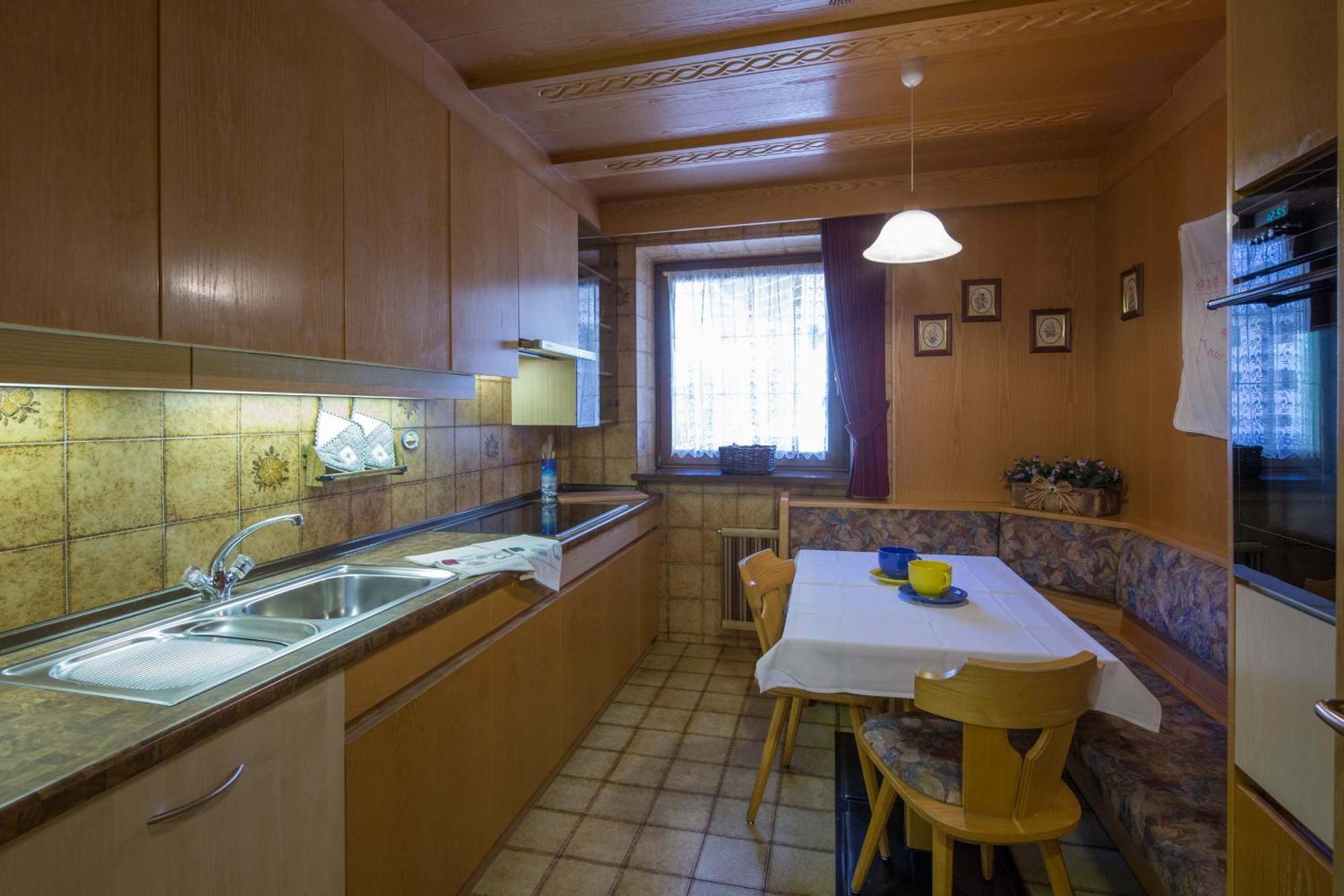 Alpin Apartments Colfosco Phòng bức ảnh